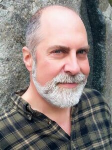 Detrás de los libros: foco en Matt Forrest Essenwein